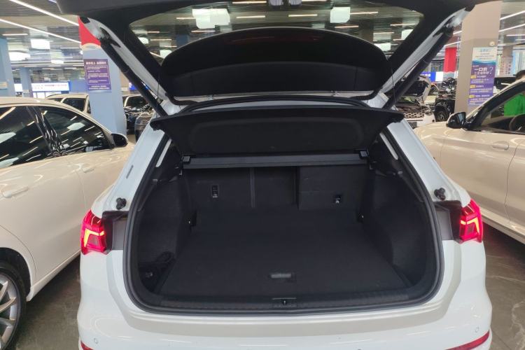 Used Audi Q3 2021 35 TFSI Fashion Dynamic Model
