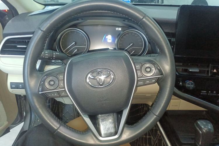 Used Toyota Camry 2021 2.0G Luxury Edition