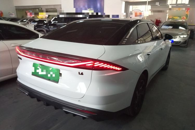 Used  L6 2023 125km MAX