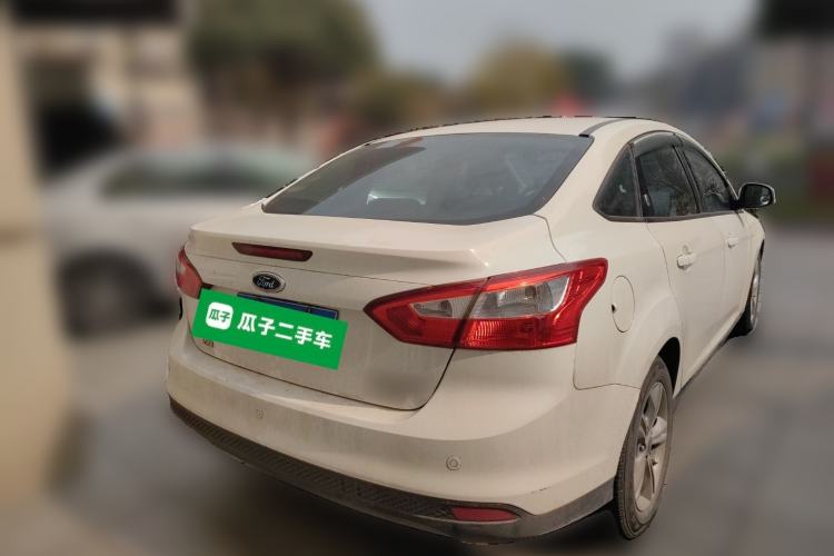 Used Ford Focus 2012 Sedan 1.6L Automatic Fashion Edition
