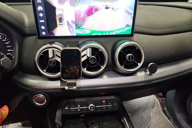 Used Wey VV5 2021 1.5T Two-Wheel Drive Color Pioneer
