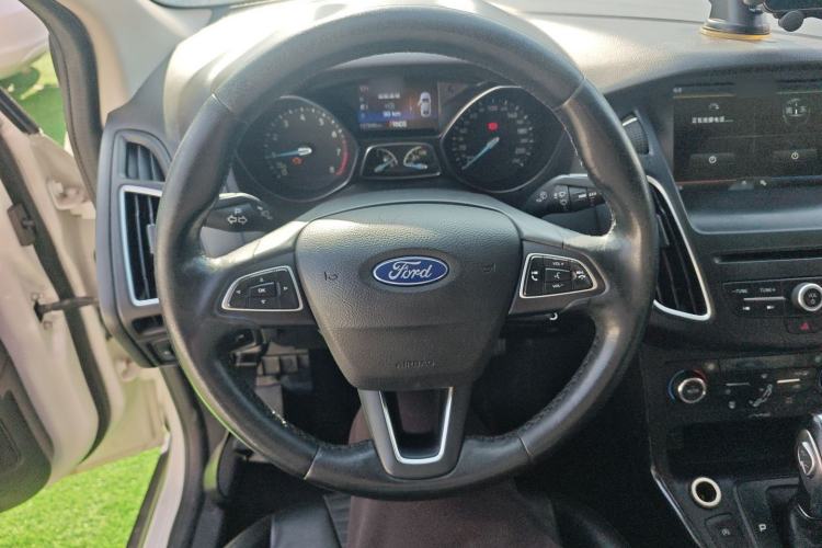Used Ford Focus 2015 Sedan EcoBoost 180 Automatic Elite Model
