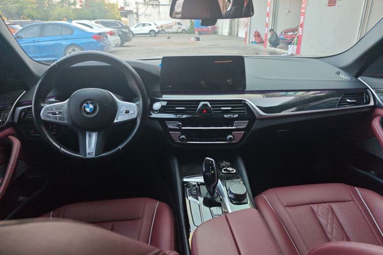 Used BMW 5 Series 2022 Second Facelift 525Li M Sport Package