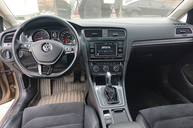 Used Volkswagen Golf 2018 230TSI Automatic Luxury Version