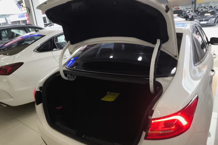 Used Ford Escort 2019 Revised Version 1.5L Automatic Enjoyment Type China VI Standard
