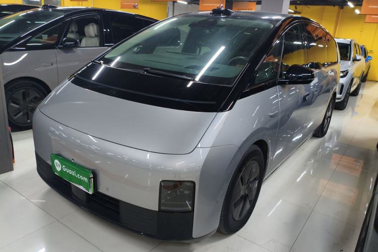 Used Li Auto MEGA 2024 Ultra Model
