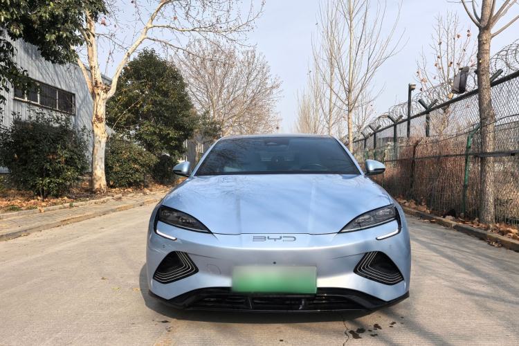 Used BYD Seal 2022 550 km Standard Range Rear-Wheel Drive Prestige Version