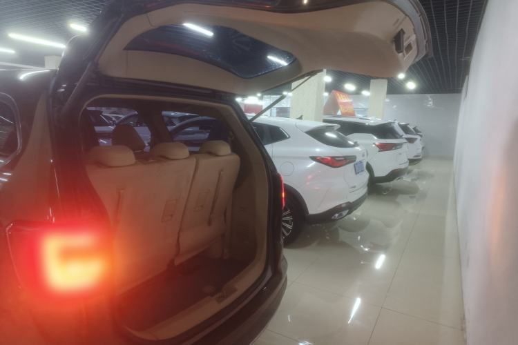 Used Baojun 730 2016 Revised 1.5L Manual Standard Version 7 Seats China V Emission Standard