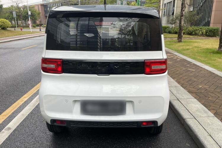 Used Wuling Hongguang MINIEV 2021 Macaron Premium Model – Lithium-NMC
