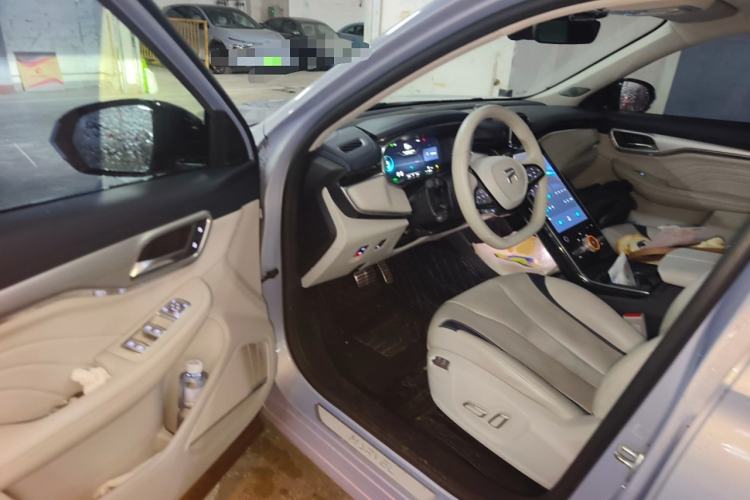 Used  MARVEL R 2021 Rear-Drive PRO Edition