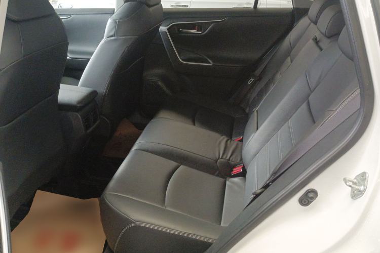 Used Toyota RAV4 2022 2.0L CVT Two-Wheel Drive Fashion Plus Edition
