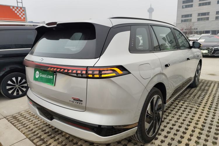 Used  eπ008 2024 210Max Range-Extended Version 6 Seats