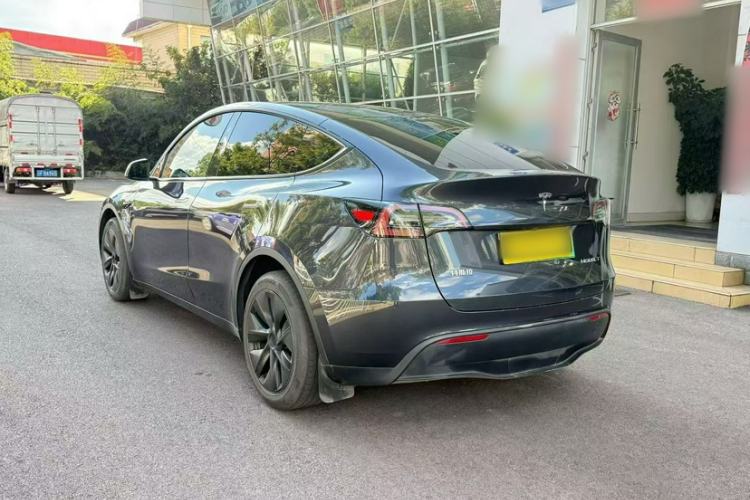 Used Tesla Model Y 2024 Long-Range All-Wheel-Drive Version