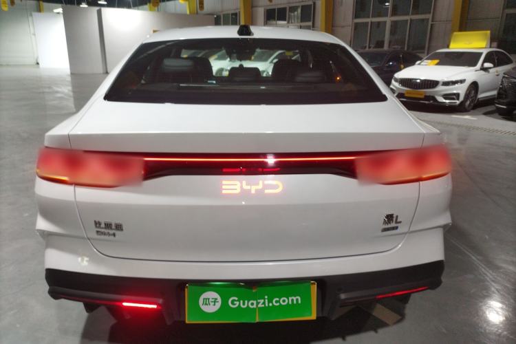 Used BYD Qin L 2025 DM-i Smart Drive 120KM Leading Model
