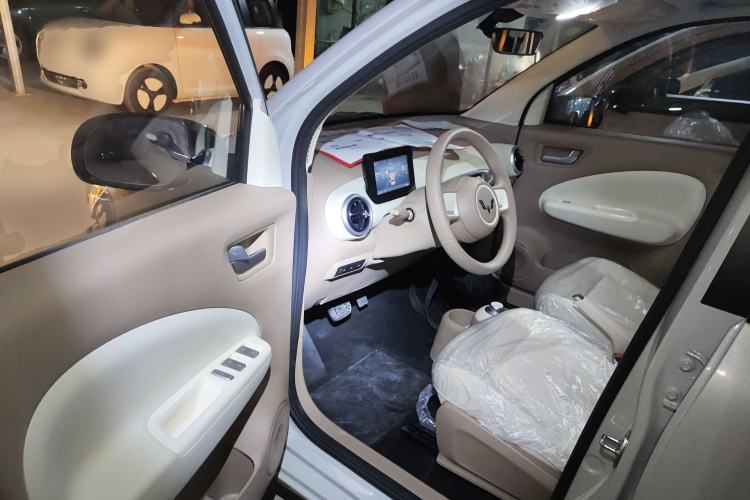 Used Wuling Hongguang MINIEV 2025 Four-Door Version Advanced Edition
