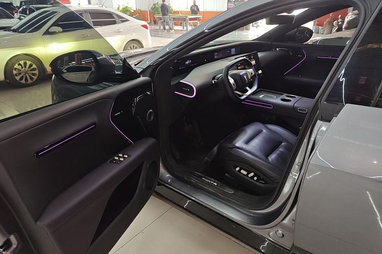 Used  07 2024 Max Extended-Range Edition
