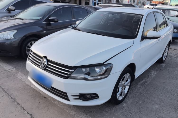 Used Volkswagen Bora 2015 Value Edition 1.6L Automatic Comfort Version
