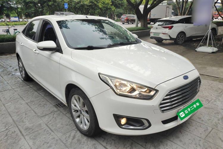 Used Ford Escort 2015 1.5L Automatic Fashion Model