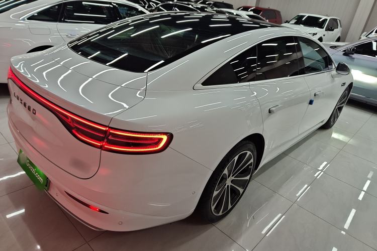 Used Hima Luxeed S7 2024 Pro Model
