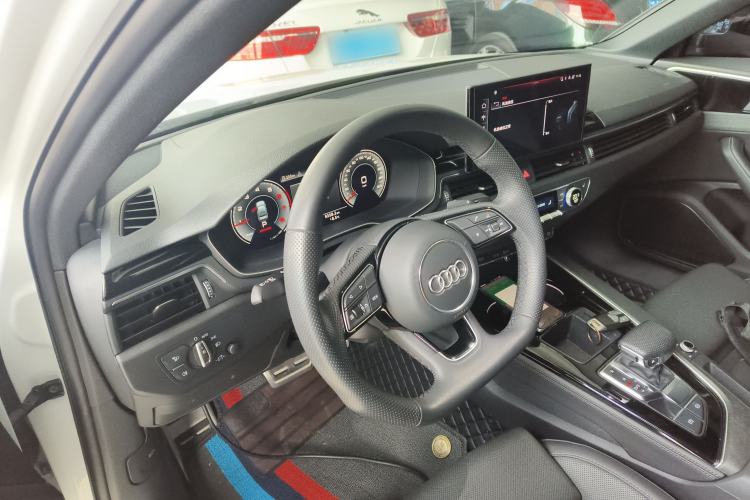 Used Audi A4L 2023 40 TFSI Luxury Dynamic Model
