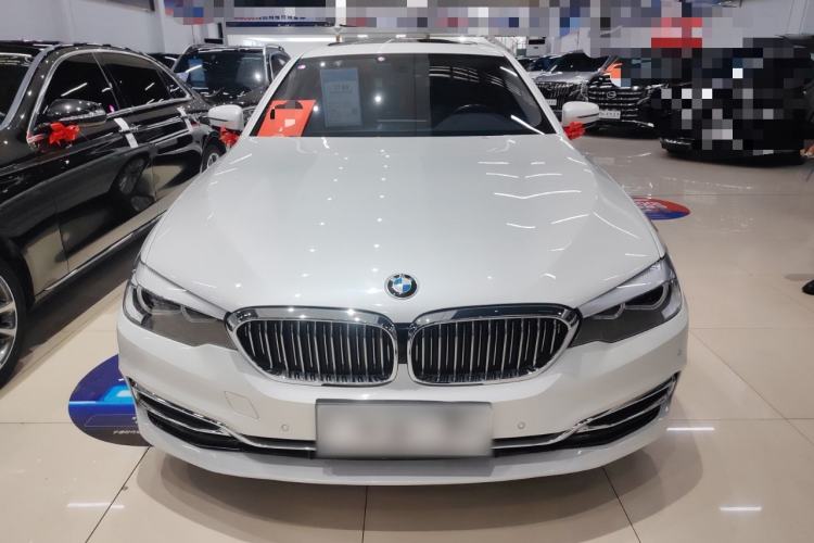 Used BMW 5 Series 2019 Facelifted 525Li Luxury Package
