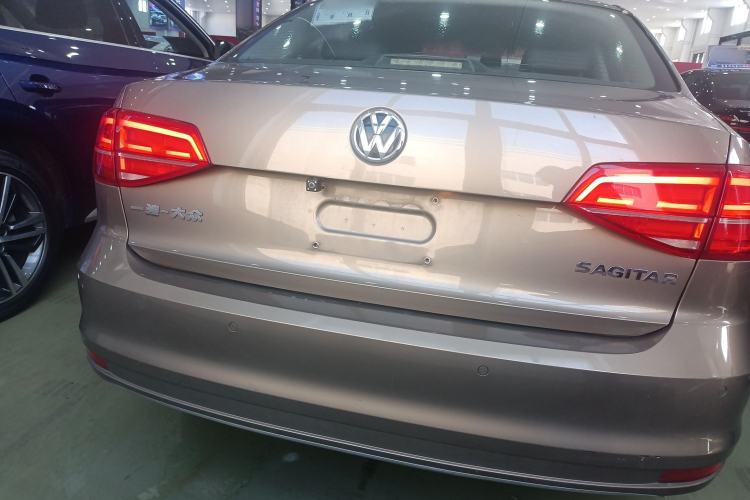 Used Volkswagen Sagitar 2015 1.6L Automatic Comfort Model