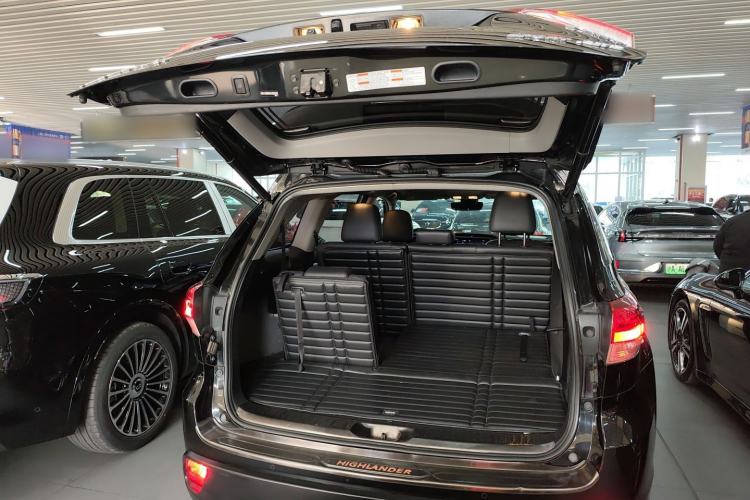 Used Toyota Highlander 2018 2.0T Four-Wheel Drive Prestige Version 7 Seats China V Emission Standard
