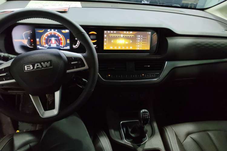 Used  Ruisheng Ace M7 2023 2.0L CNG Long Wheelbase Luxury Commercial Version 7 Seats