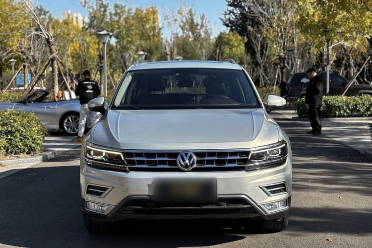 Used Volkswagen Tiguan L 2017 330TSI Automatic Two-Wheel Drive Flagship Edition
