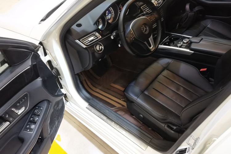 Used Mercedes-Benz E-Class 2015 Facelift E 200 L Sport Edition
