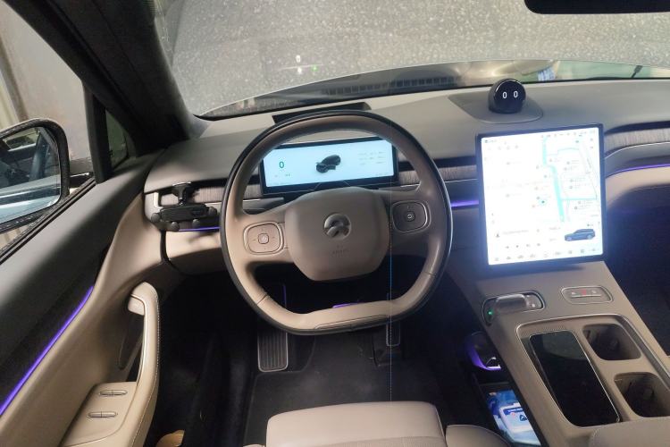 Used Nio ES8 2023 75 kWh Executive Edition
