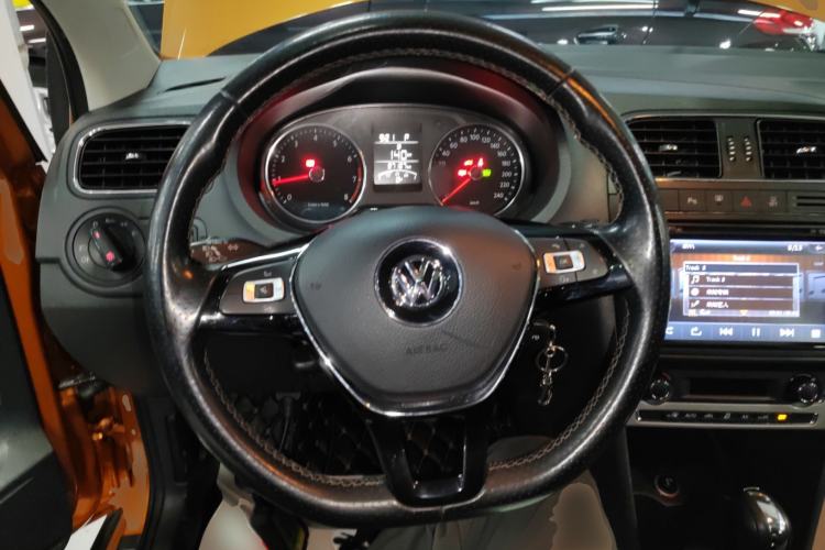 Used Volkswagen Polo 2014 1.6L Cross Polo Automatic