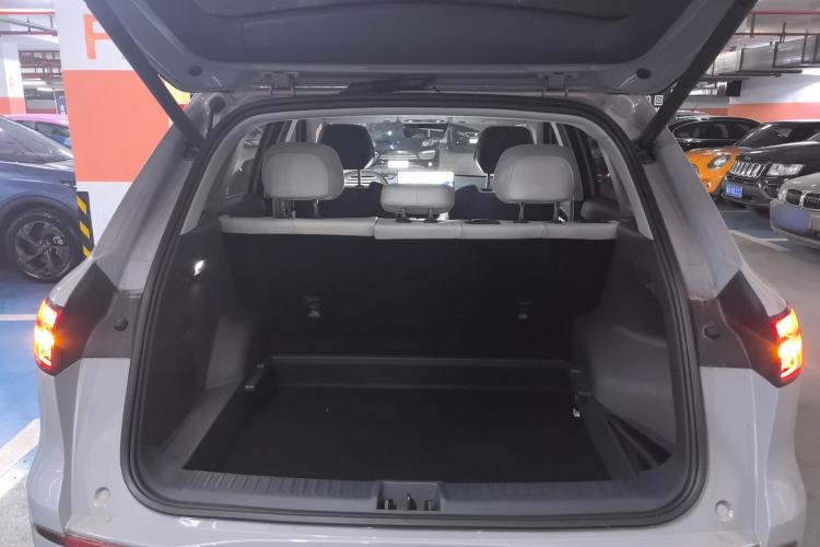 Used  E5 2024 530km Starship Edition
