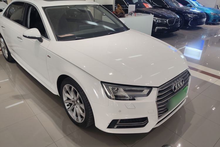 Used Audi A4L 2018 30th Anniversary Edition 40 TFSI Fashion Model
