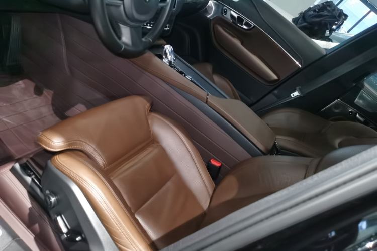 Used Volvo XC90 New Energy 2021 E-Drive Hybrid T8 Luxury Flagship 7-Seater
