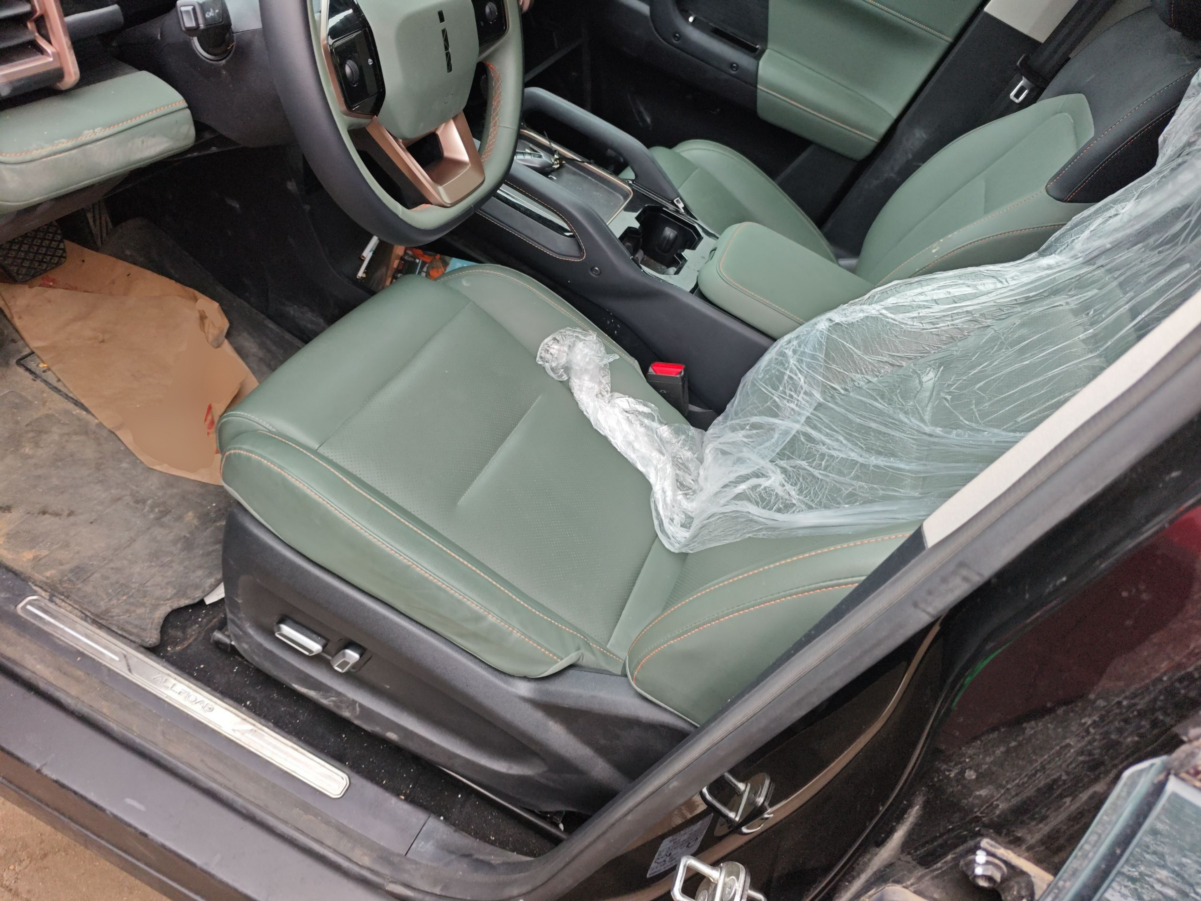 Переднее сиденье в автомобиле