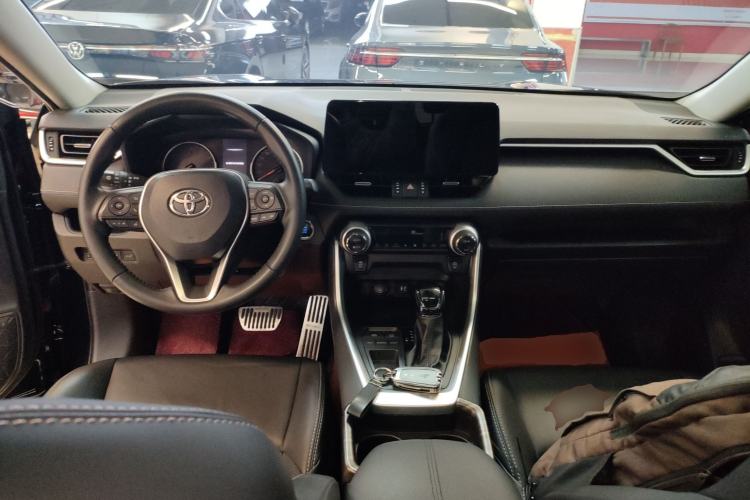 Used Toyota Wildlander 2022 2.0L CVT Two-Wheel Drive Luxury PLUS Edition
