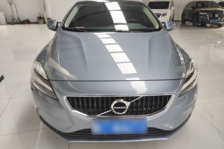 Used Volvo V40 2018 T3 Zhiyi Edition