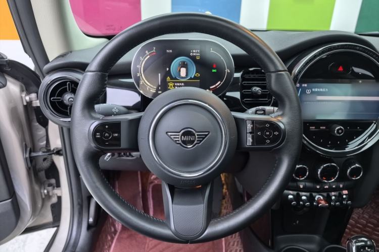 Used  MINI 2023 Updated 1.5T COOPER Artist
