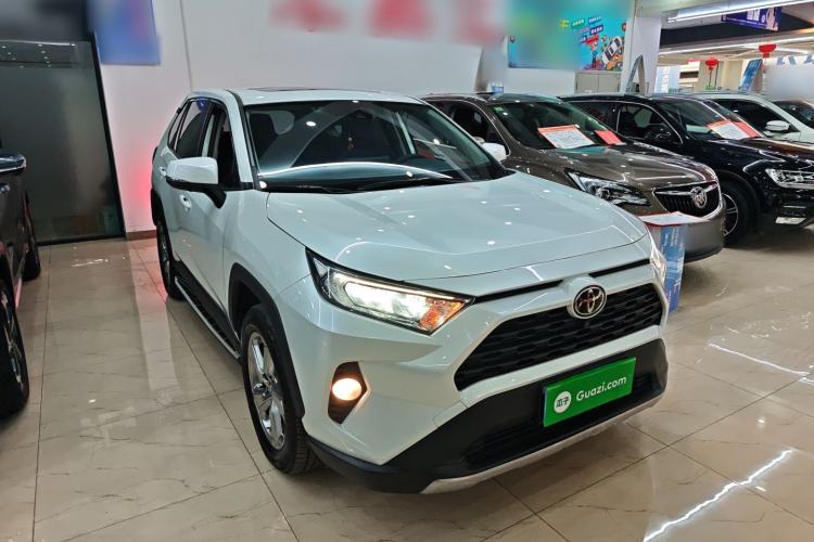 Used Toyota RAV4 2021 2.0L CVT Two-Wheel Drive Fashion Edition
