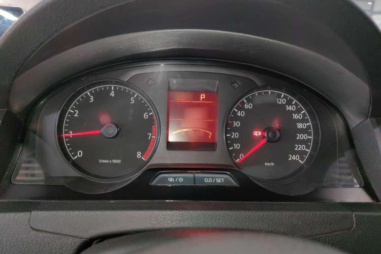 Used Volkswagen Santana 2013 1.6L Automatic Fashion Edition