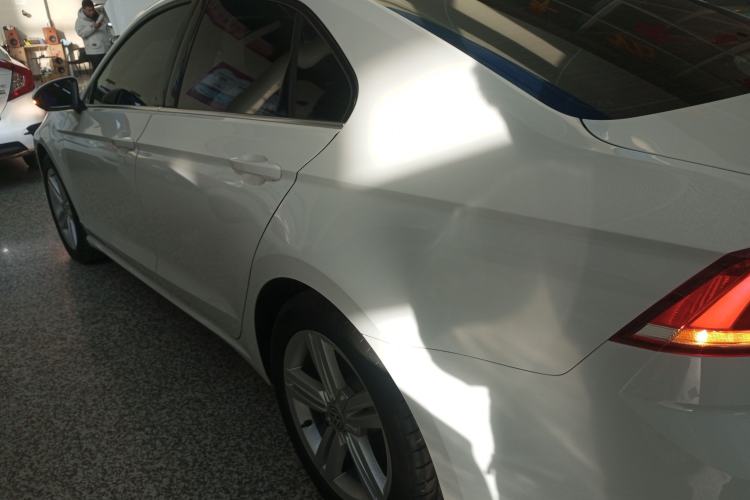 Used Volkswagen Lamando 2017 280TSI DSG Comfort Edition
