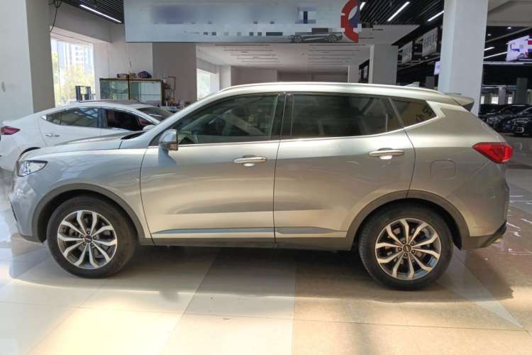 Used Wey VV6 2018 2.0T Two-Wheel-Drive Ultra-Luxury Version China V Standard
