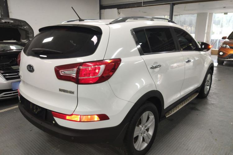 Used Kia Sportage R 2014 2.0L Automatic Two-Wheel Drive GLS Trim
