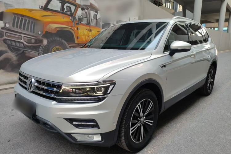 Used Volkswagen Tiguan L 2017 330TSI Automatic Two-Wheel Drive Flagship Edition
