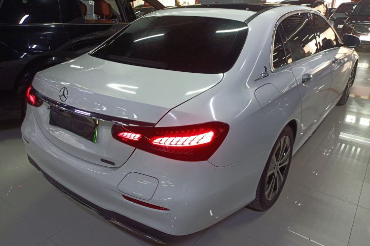 Used Mercedes-Benz E-Class New Energy 2021 E 350 e L Plug-in Hybrid Sports Sedan