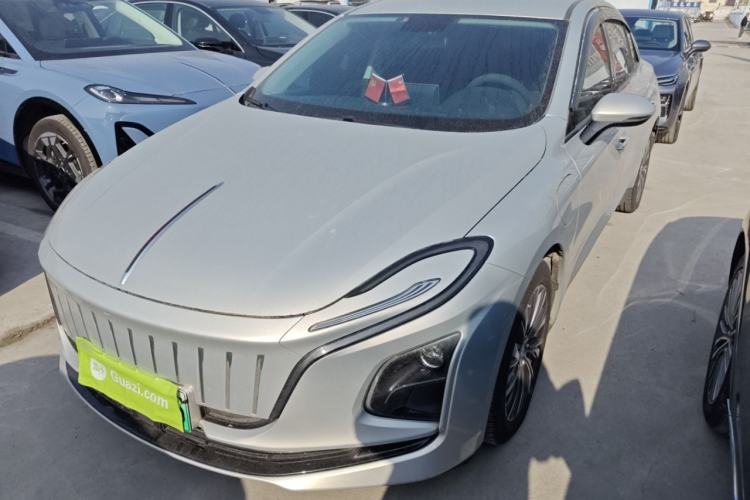 Used Hongqi E-QM5 2022 431 km Charge & Enjoy Edition