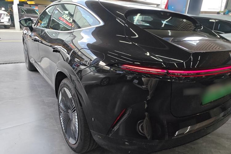 Used  11 2024 630 Rear-Wheel Drive Edition with Three Lasers
