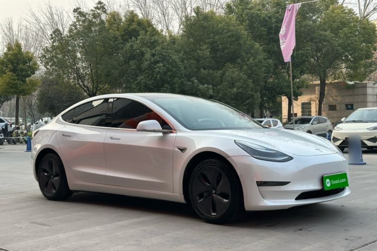 Used Tesla Model 3 2019 Long-Range Rear-Wheel-Drive Version
