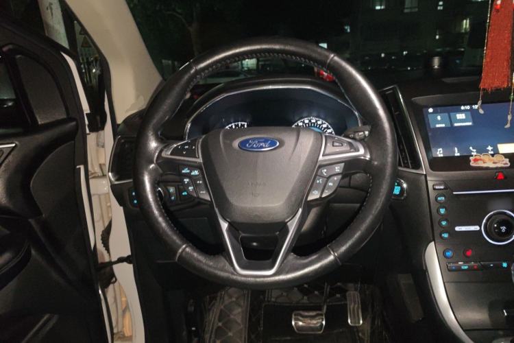 Used Ford Edge 2016 EcoBoost 245 Four-Wheel Drive Titanium 7-Seater
